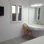 Otherview Βίλα Παραλία Super Paradise